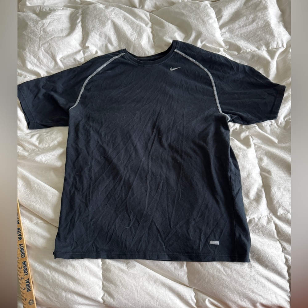Nike Men's black dri-fit Tee